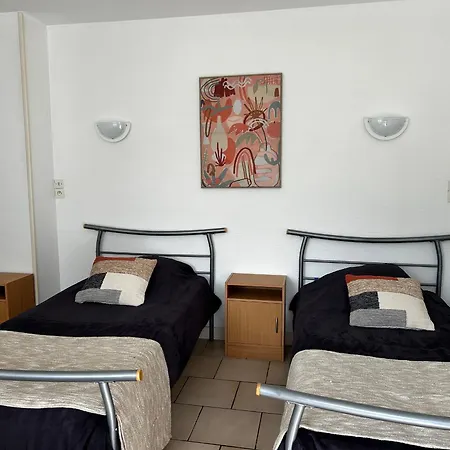 Cosy Avec Balcon, Jardin, Wifi Et Stationnement Pres Des Thermes - Fr-1-541-114
